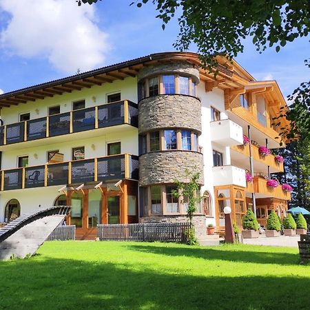 Guesthouse Rungg Badia (South Tyrol) Extérieur photo