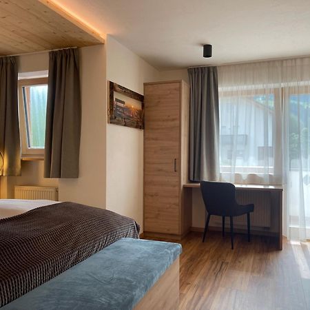 Guesthouse Rungg Badia (South Tyrol) Extérieur photo