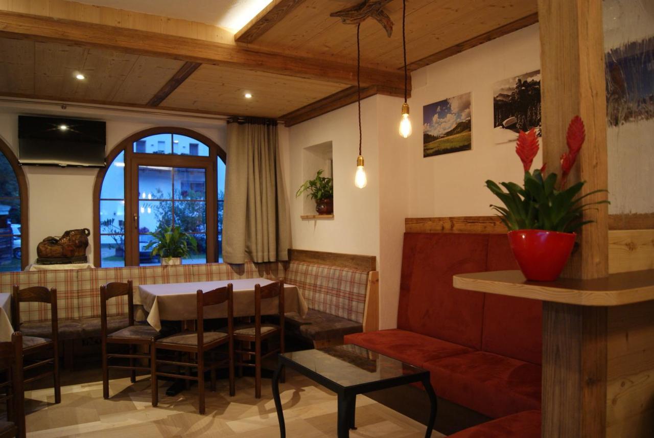 Guesthouse Rungg Badia (South Tyrol) Extérieur photo