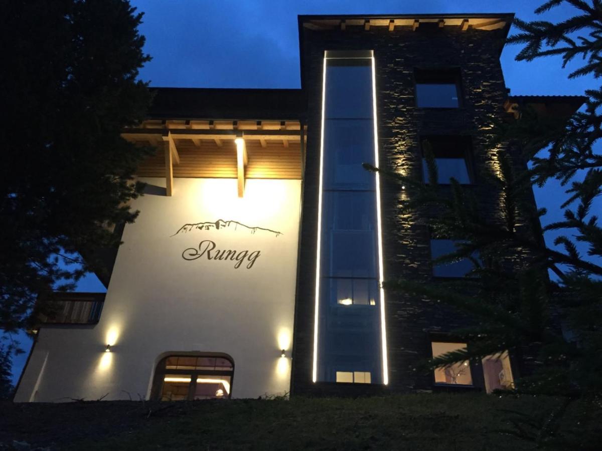 Guesthouse Rungg Badia (South Tyrol) Extérieur photo