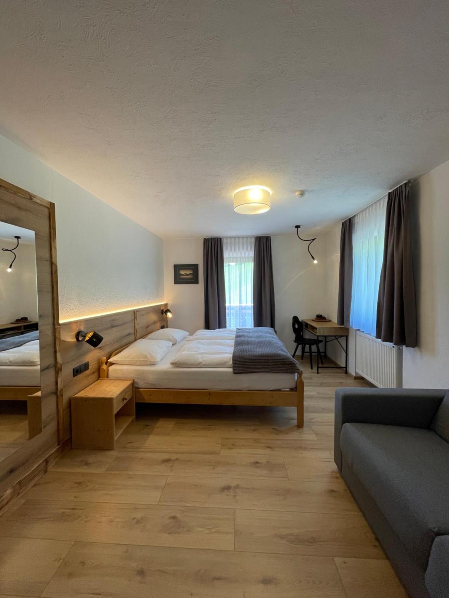 Guesthouse Rungg Badia (South Tyrol) Extérieur photo