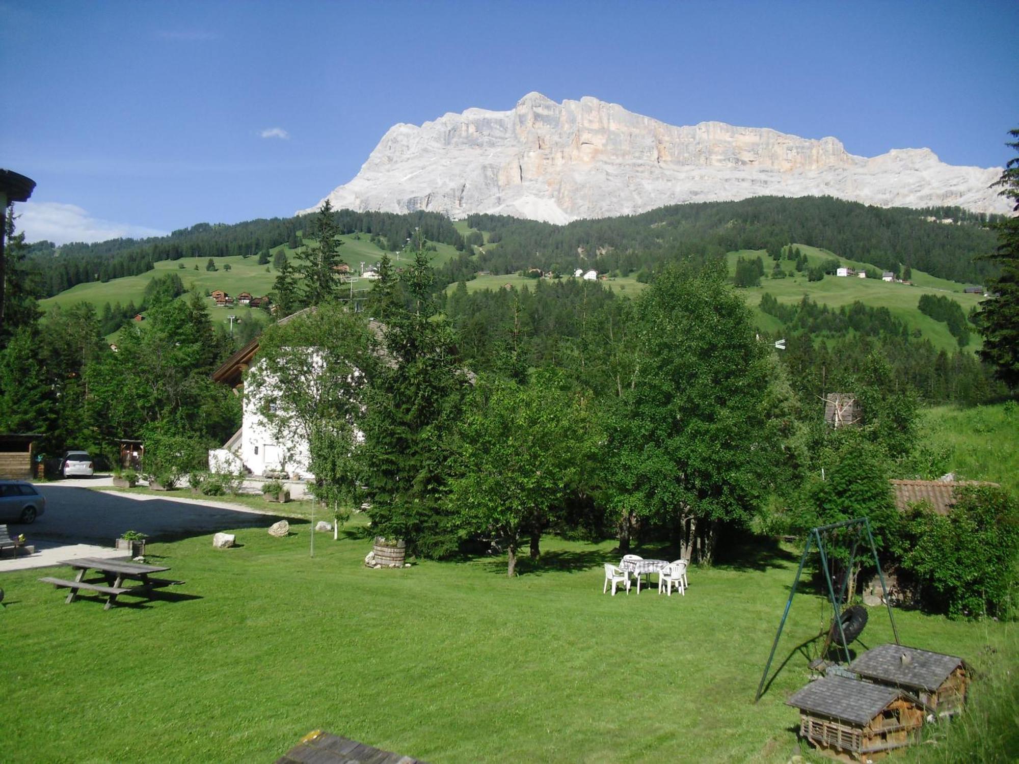 Guesthouse Rungg Badia (South Tyrol) Extérieur photo