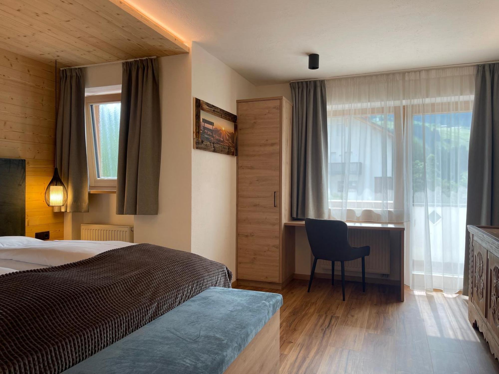 Guesthouse Rungg Badia (South Tyrol) Extérieur photo